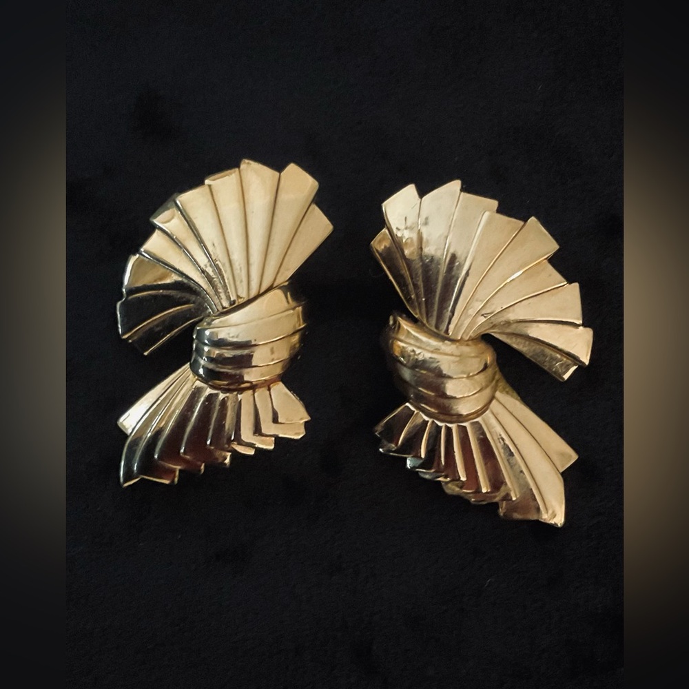 #206 Vintage Givenchy Paris New York Goldtone Fan Earrings